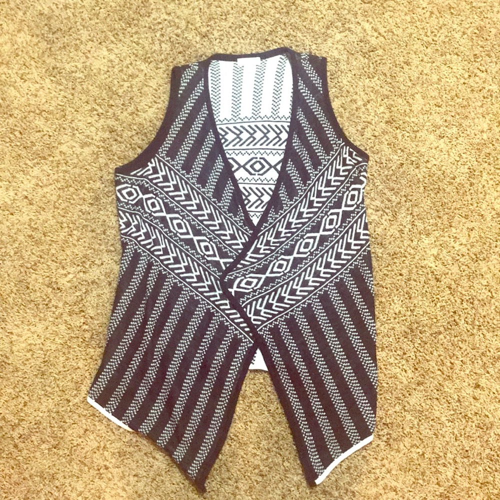 Sleeveless Cardigan